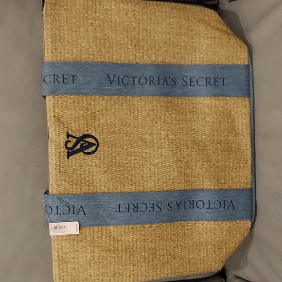 VICTORIA'S SECRET TOTE - Picture 1 of 6
